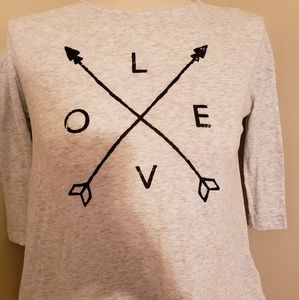 EUC Old Navy High-Low 3/4 sleeve Love tshirt